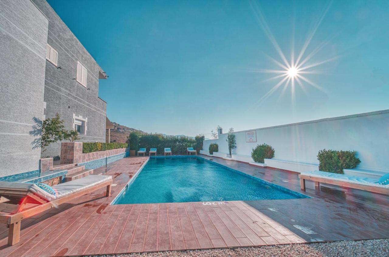 Le Gjero Luxury Villa Ksamil Eksteriør billede