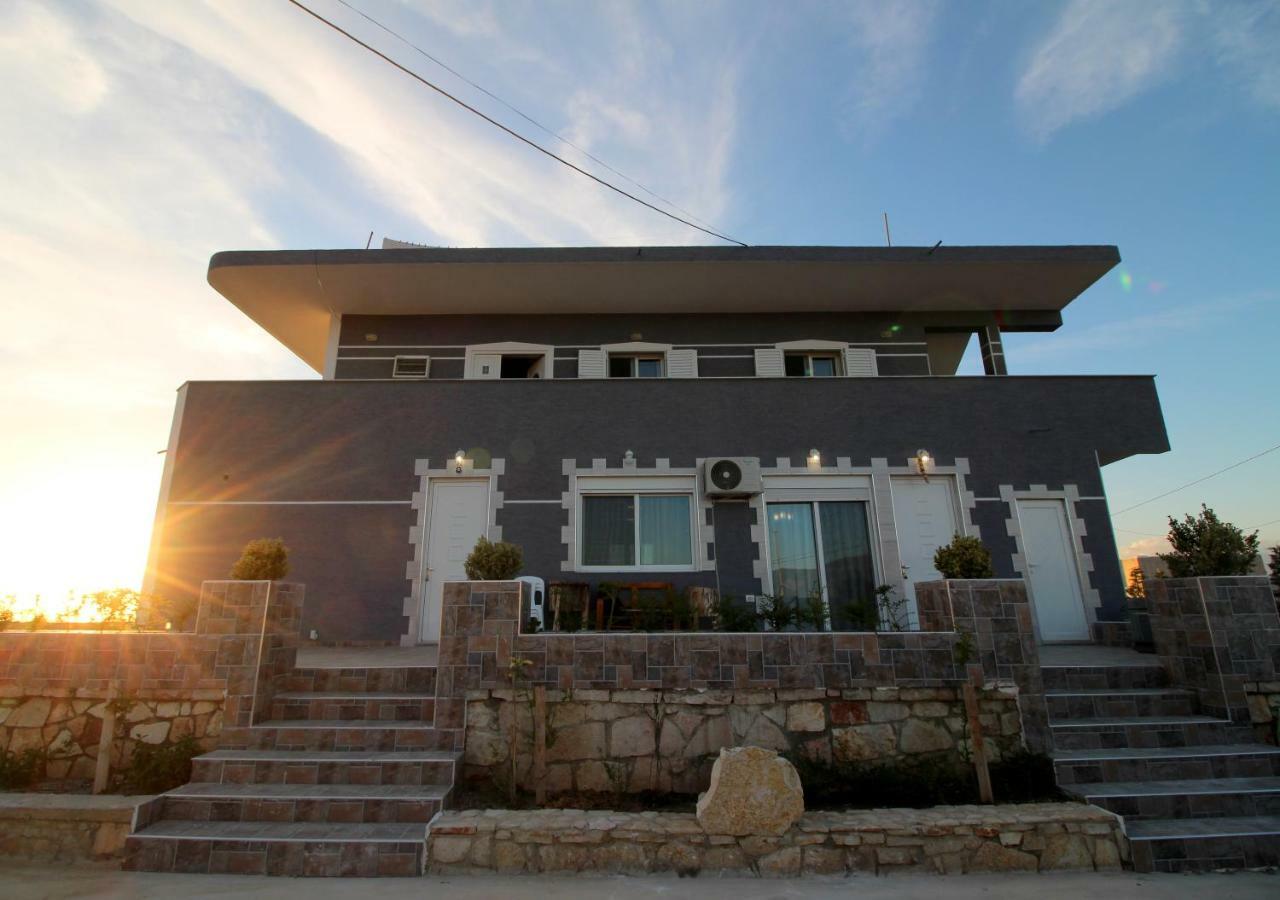 Le Gjero Luxury Villa Ksamil Eksteriør billede