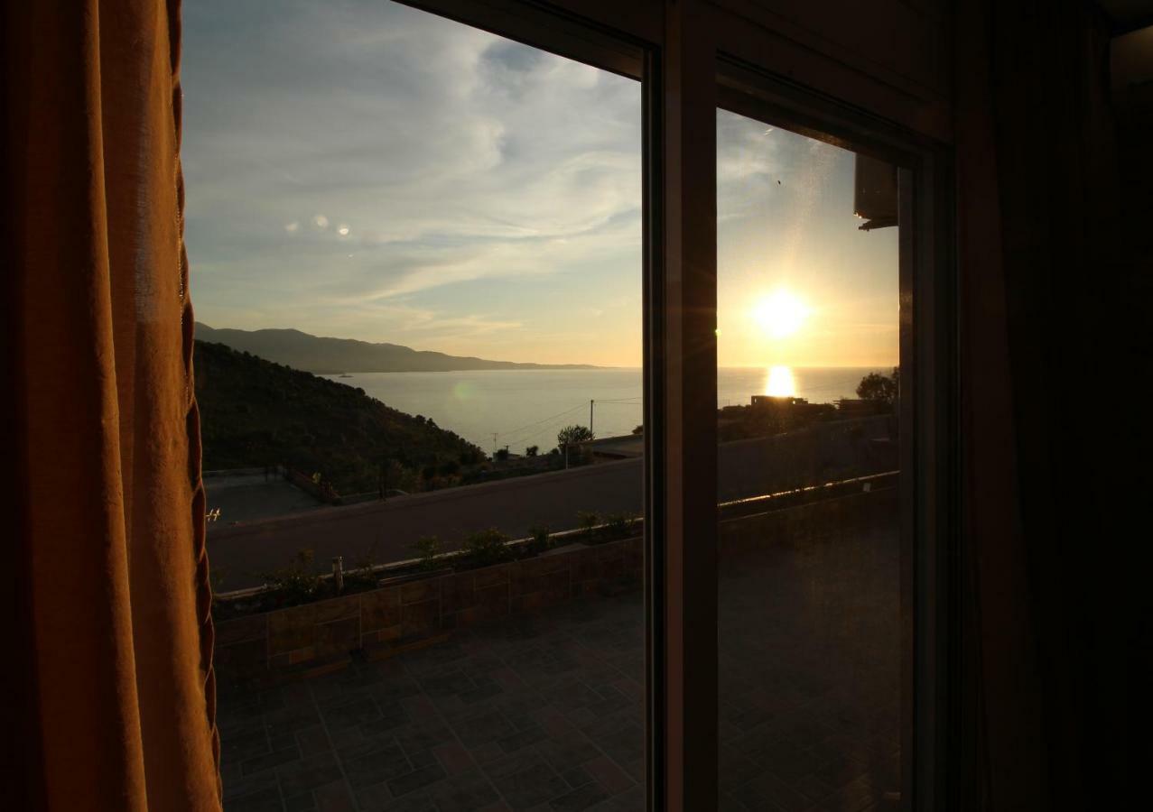 Le Gjero Luxury Villa Ksamil Eksteriør billede
