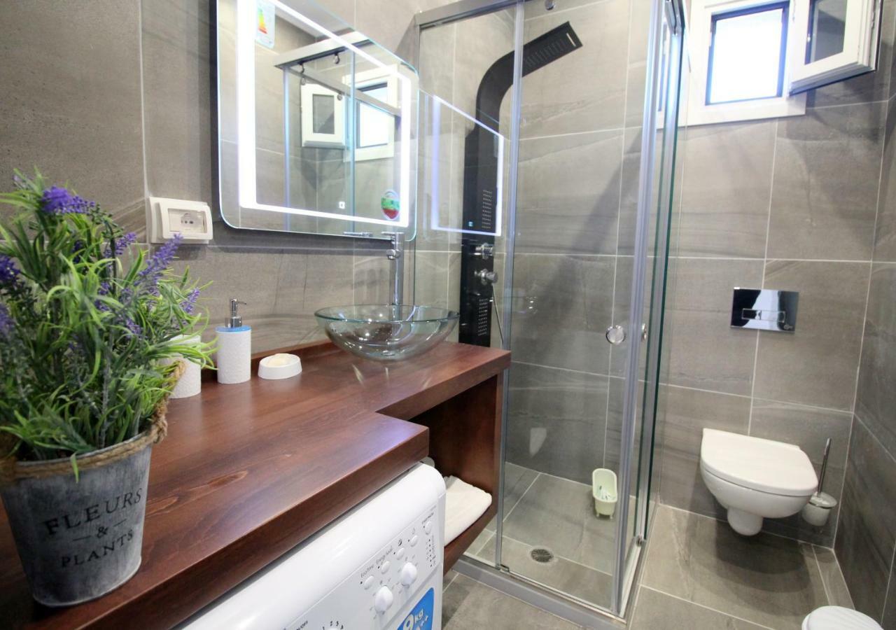 Le Gjero Luxury Villa Ksamil Eksteriør billede